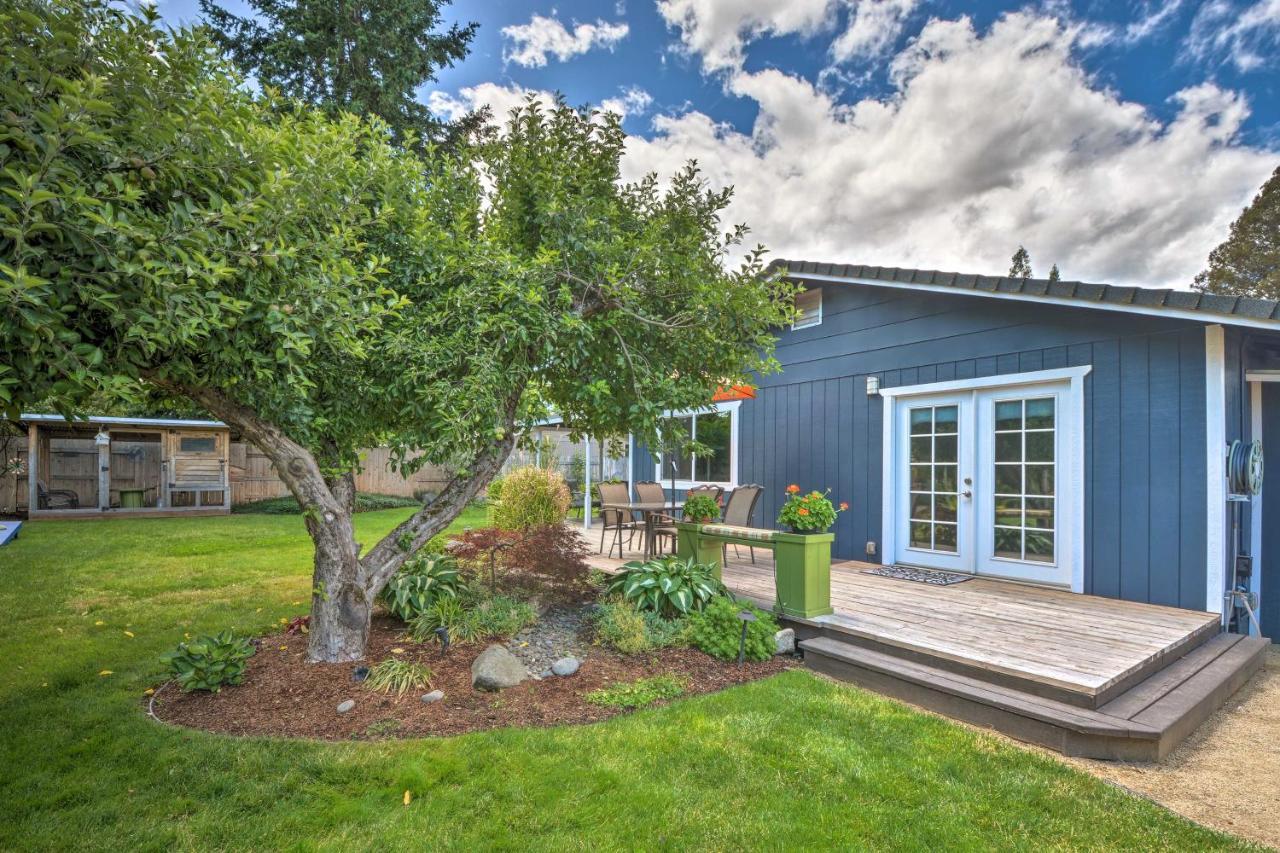 Central Medford Family Retreat With Large Yard! מראה חיצוני תמונה